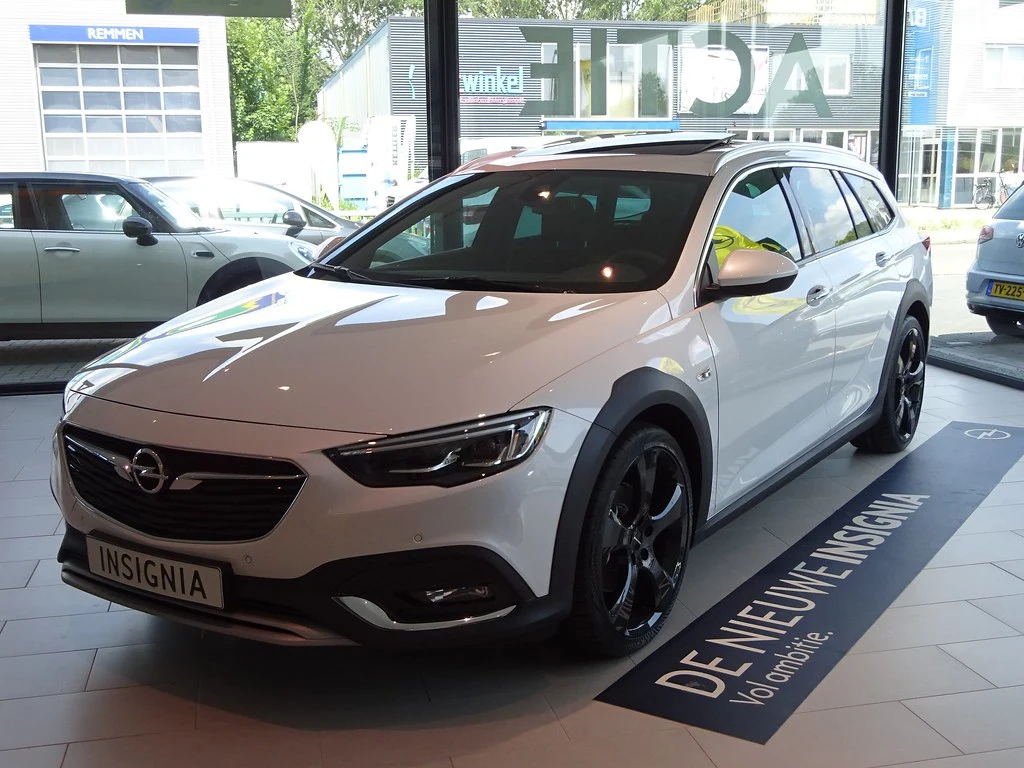 Buick Regal TourX